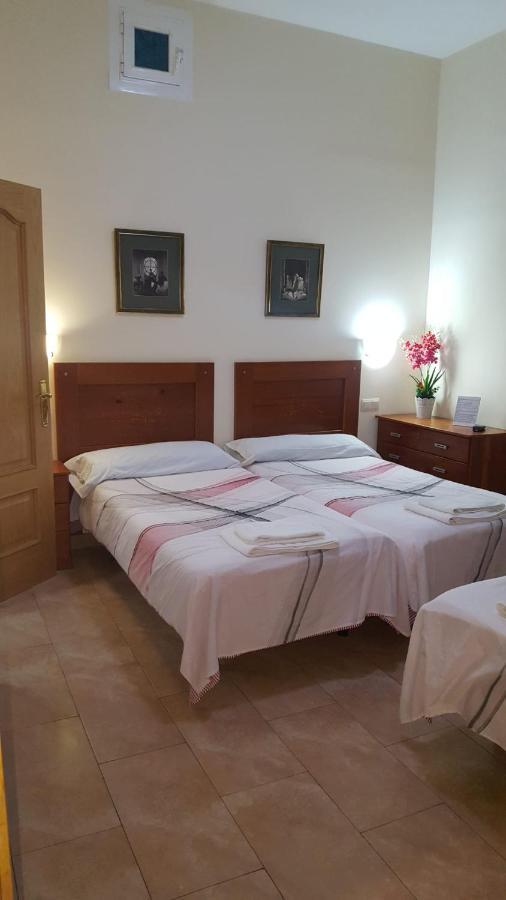 Hostal Tirso Plaza Madrid Luaran gambar