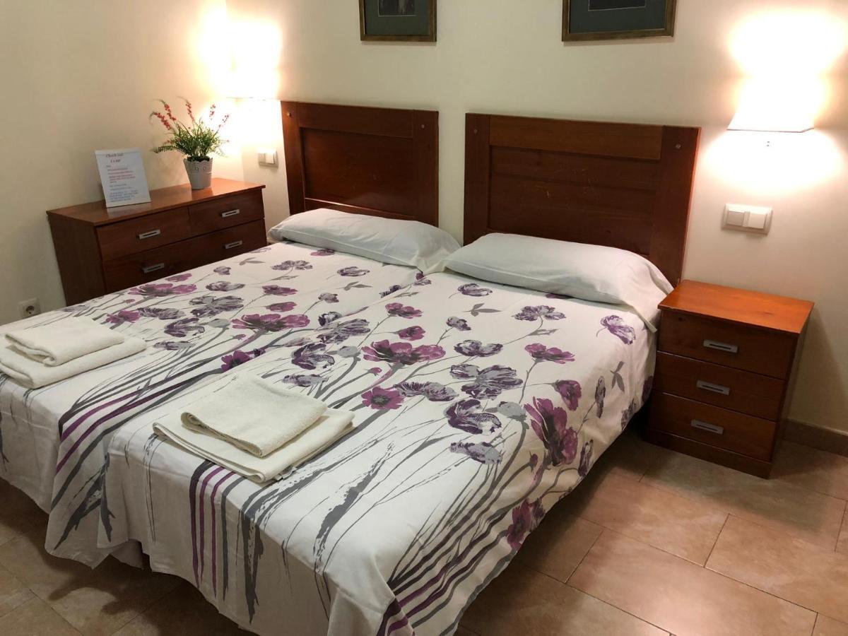 Hostal Tirso Plaza Madrid Luaran gambar